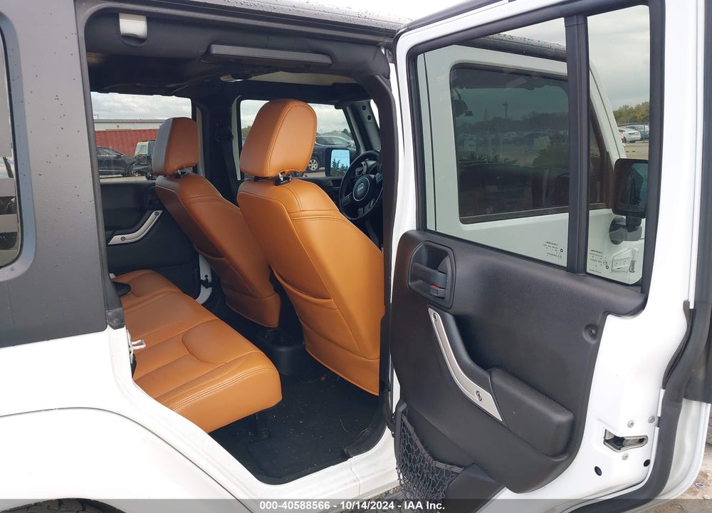 2016 JEEP WRANGLER UNLIMITED SAHARA VIN: 1C4BJWEG4GL172135