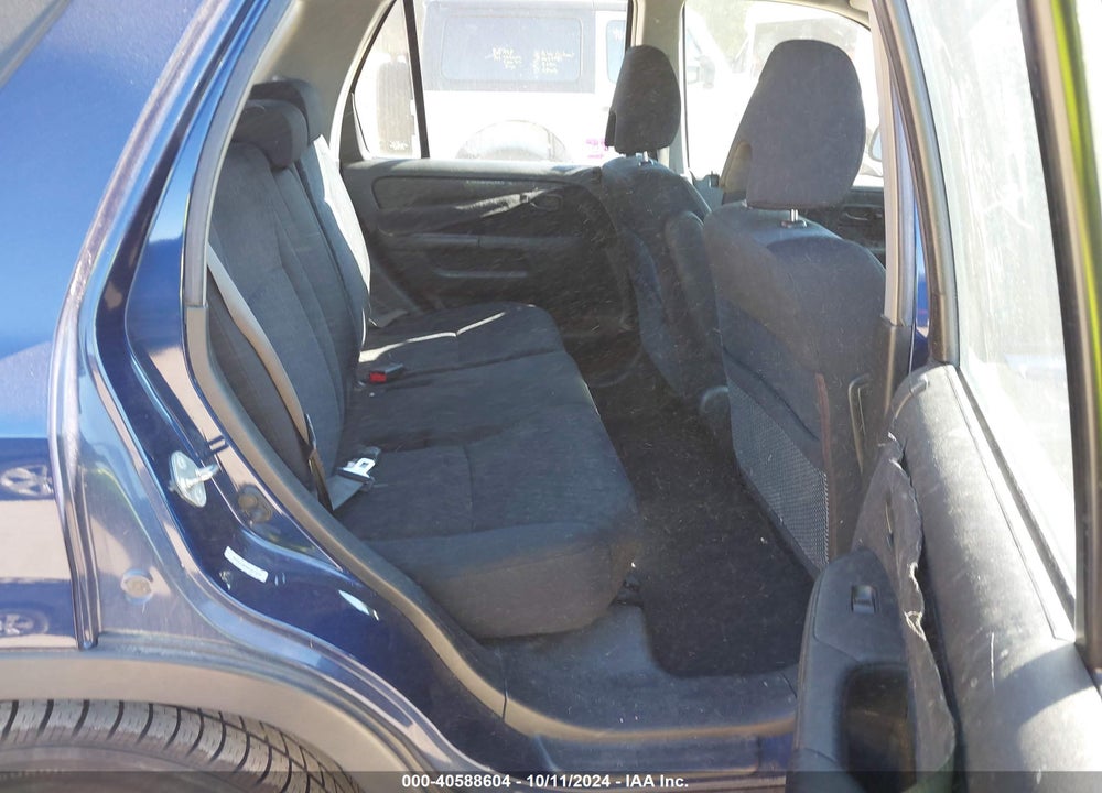2005 HONDA CR-V LX VIN: SHSRD78555U321618