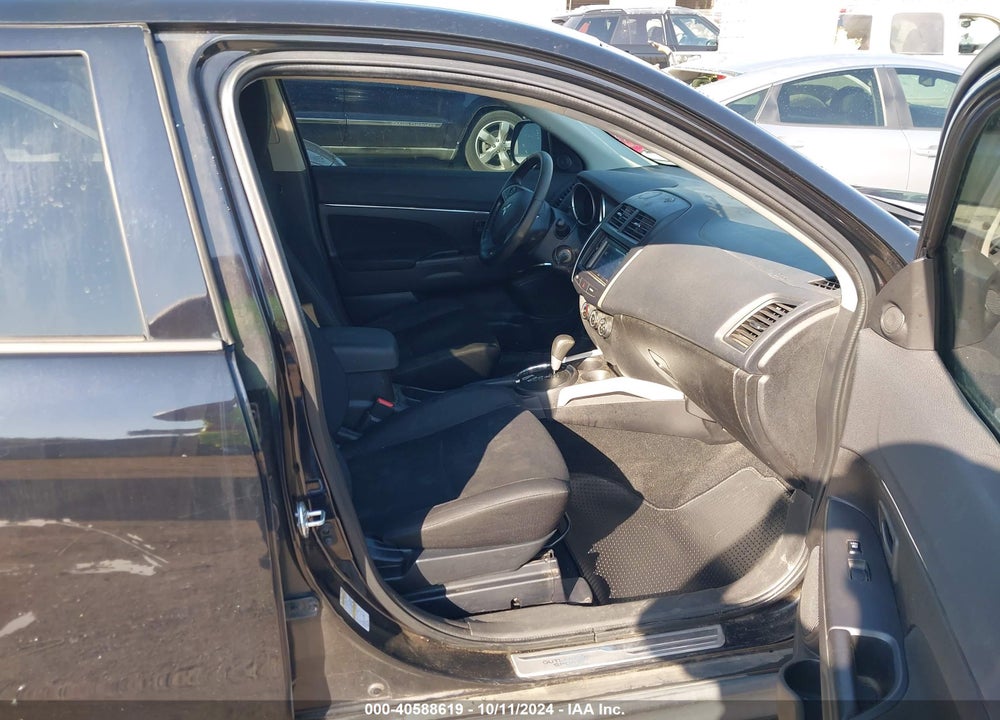 2014 MITSUBISHI OUTLANDER SPORT ES VIN: 4A4AP3AU5EE018158