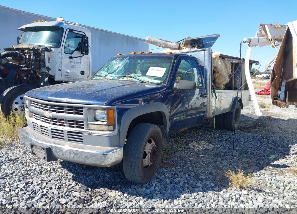 2000 CHEVROLET C3500 HD CHASSIS VIN: 1GBKC34J4YF435136