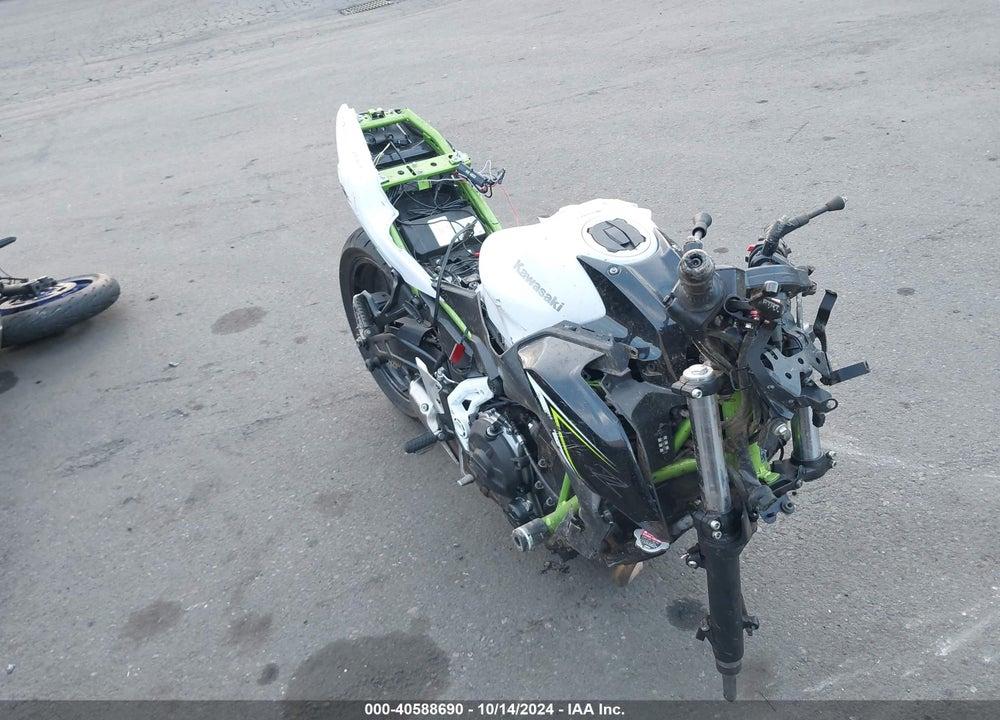 2017 KAWASAKI ER650 H VIN: JKAEREH18HDA01405