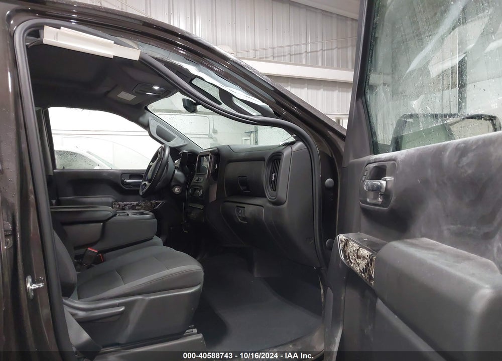 2021 CHEVROLET SILVERADO 1500 4WD SHORT BED CUSTOM TRAIL BOSS VIN: 3GCPYCEF3MG324003