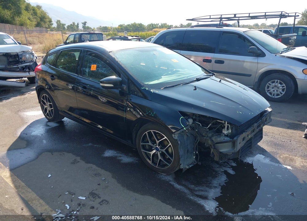 2017 FORD FOCUS SEL VIN: 1FADP3M2XHL264482