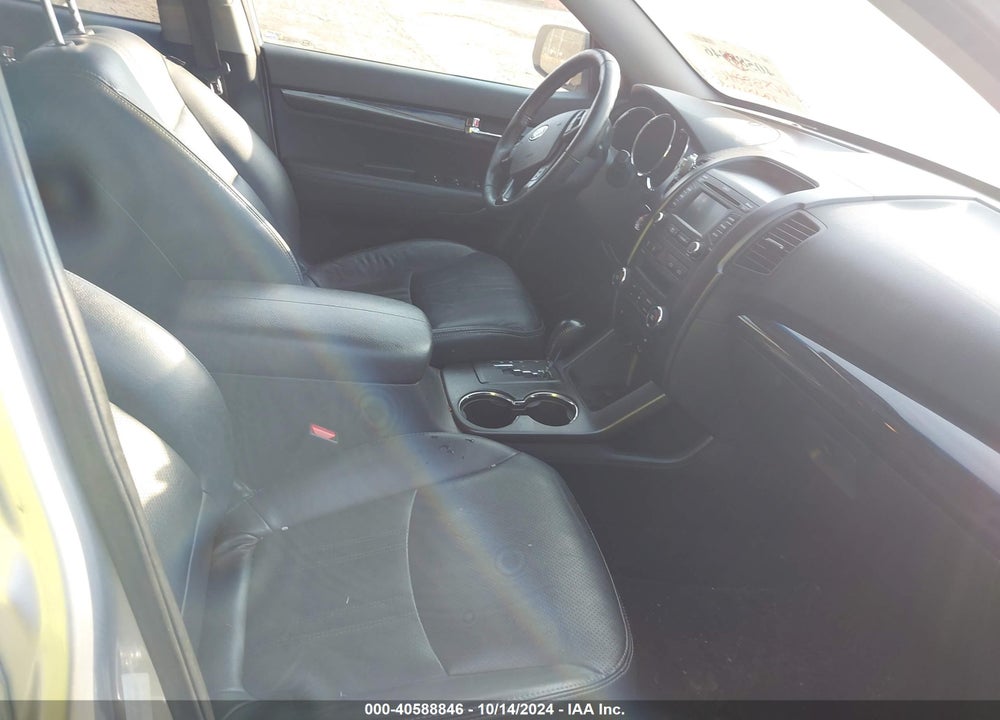 2013 KIA SORENTO EX V6 VIN: 5XYKU3A28DG319399