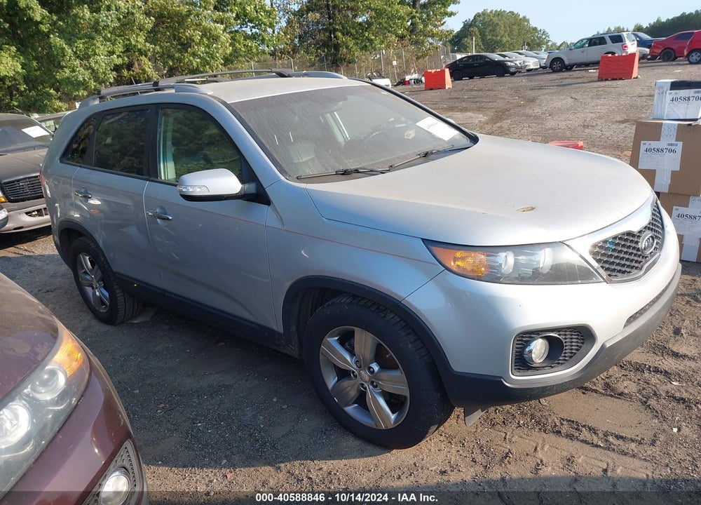 2013 KIA SORENTO EX V6 VIN: 5XYKU3A28DG319399