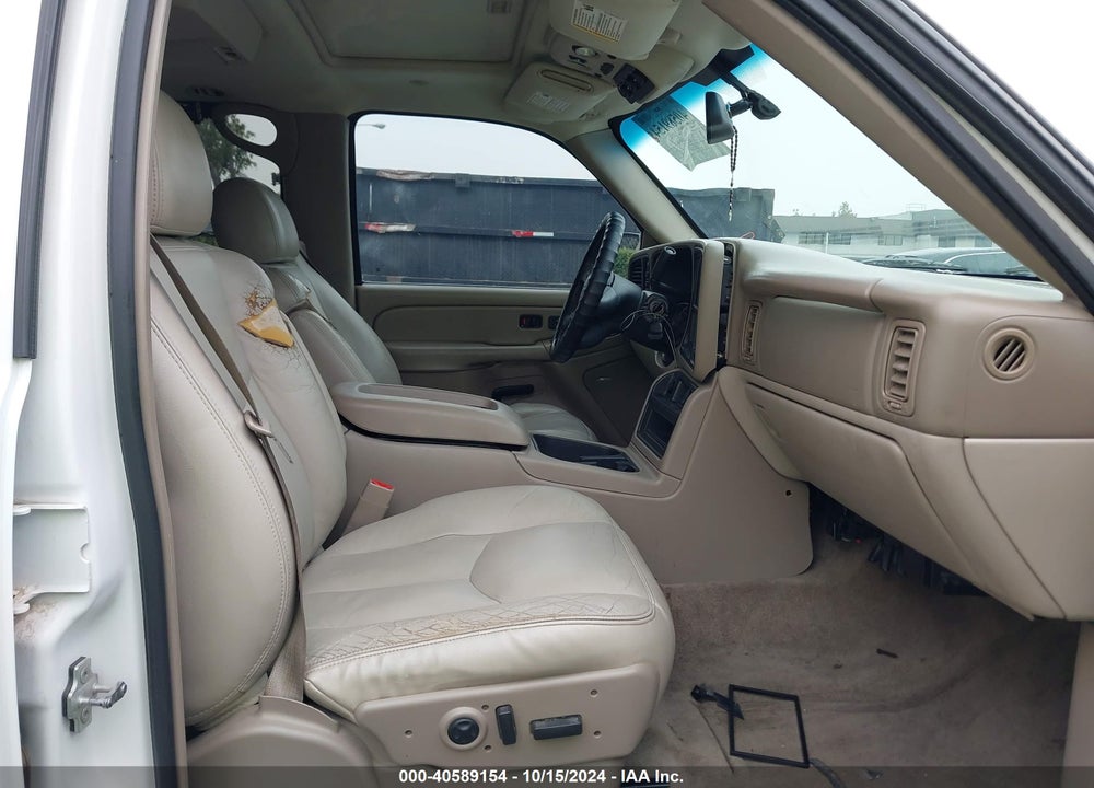2005 CHEVROLET SUBURBAN 1500 LT VIN: 3GNFK16Z35G130655