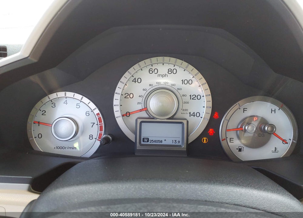 2011 HONDA PILOT TOURING VIN: 5FNYF3H93BB021063