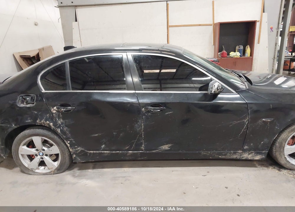 2007 BMW 530XI VIN: WBANF73577CU24544
