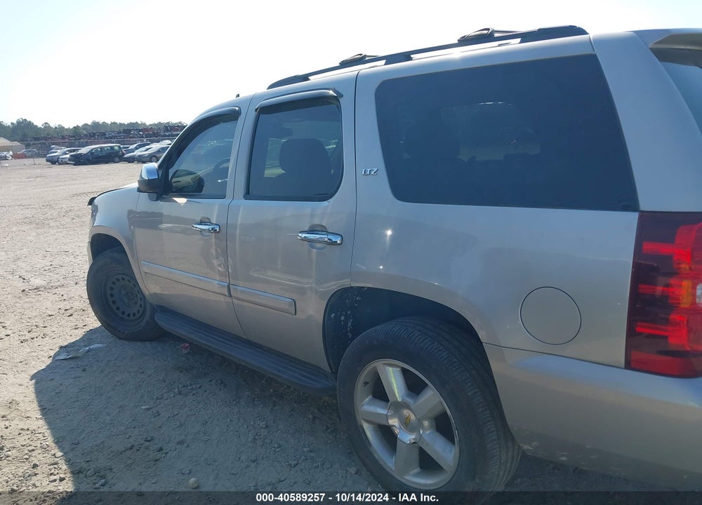 2008 CHEVROLET TAHOE LTZ VIN: 1GNFK13018R110673