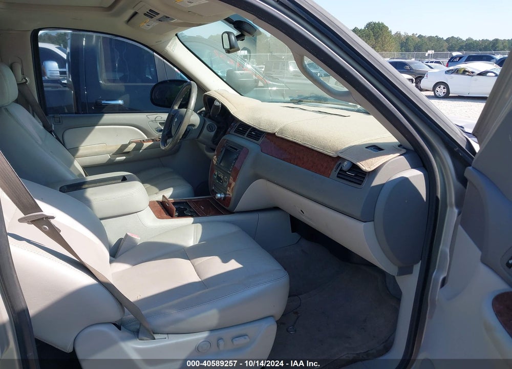 2008 CHEVROLET TAHOE LTZ VIN: 1GNFK13018R110673