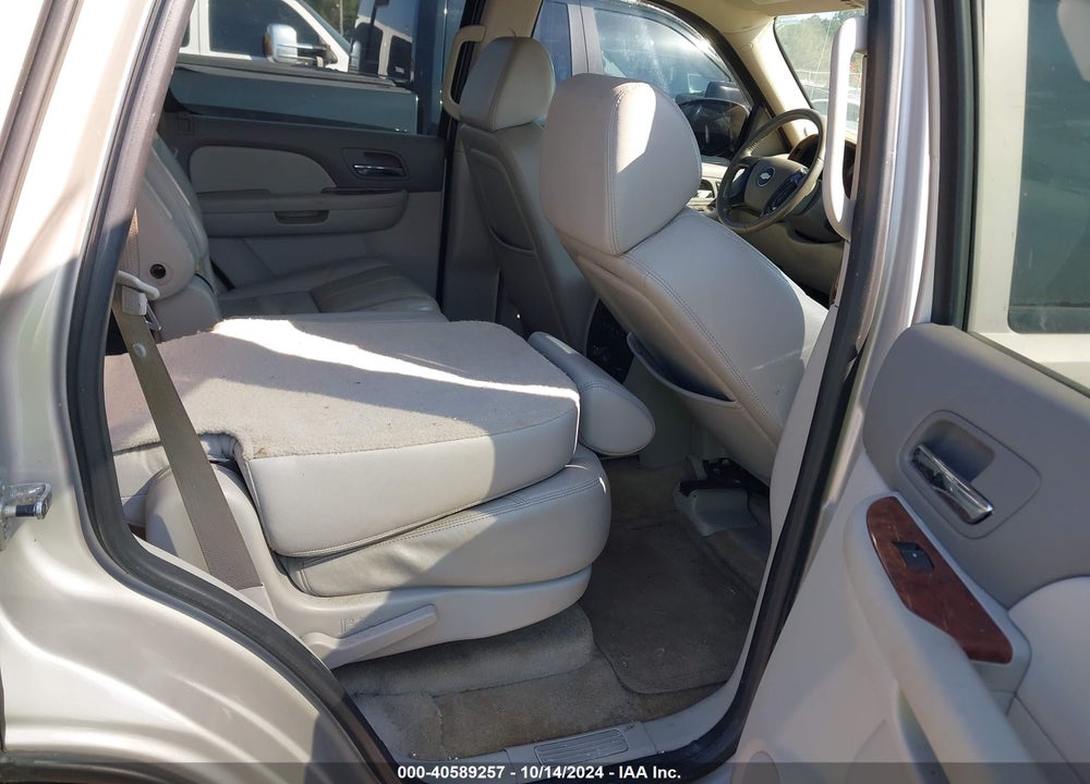 2008 CHEVROLET TAHOE LTZ VIN: 1GNFK13018R110673