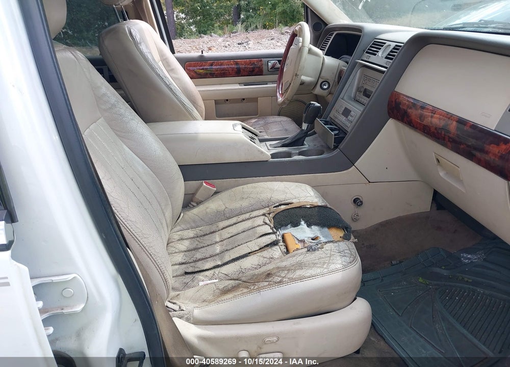 2004 LINCOLN NAVIGATOR VIN: 5LMFU27R04LJ42134