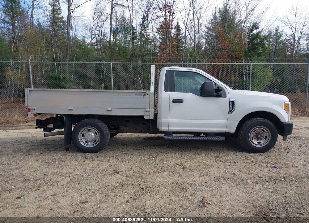 2017 FORD F-250 XL VIN: 1FDBF2A65HED12315