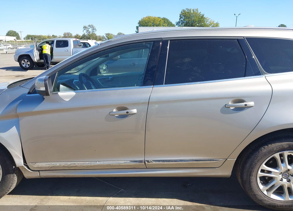 2015 VOLVO XC60 3.2 PLATINUM VIN: YV4952RD9F2586072