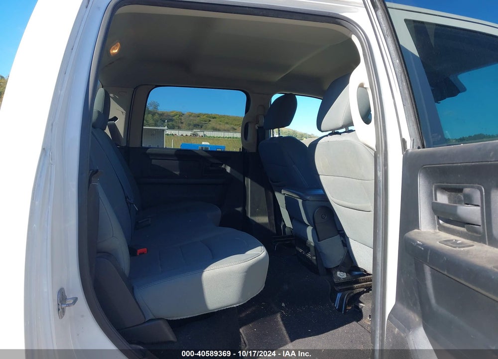 2013 RAM 2500 TRADESMAN VIN: 3C6UR5CL1DG572181