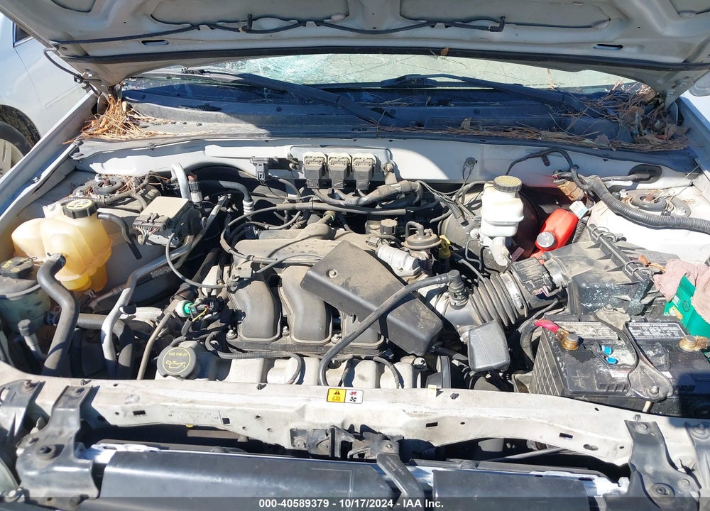 2005 FORD ESCAPE LIMITED VIN: 1FMCU04125KE50034