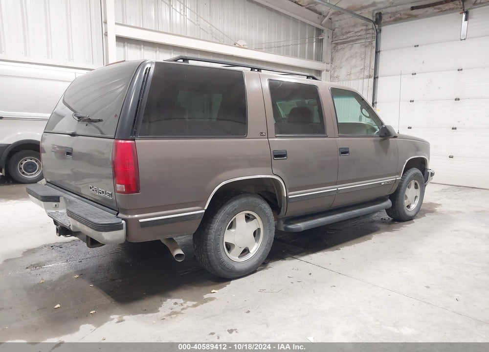 1997 CHEVROLET TAHOE LS VIN: 1GNEK13R2VJ429360
