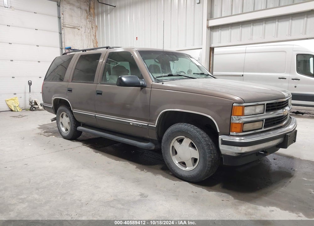 1997 CHEVROLET TAHOE LS VIN: 1GNEK13R2VJ429360