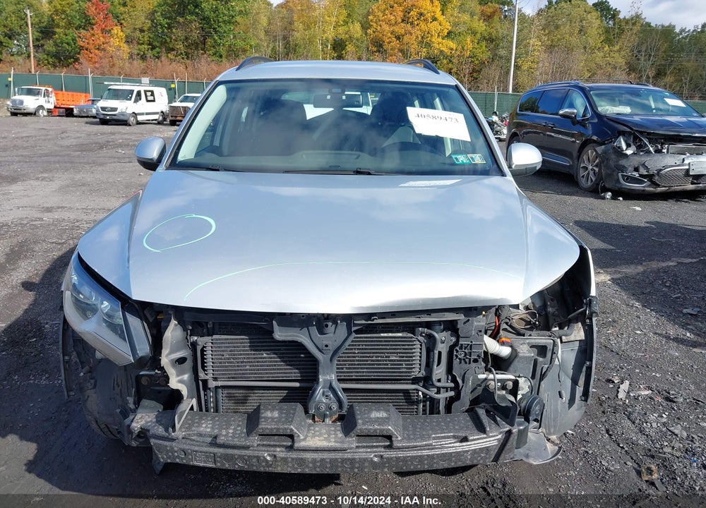 2016 VOLKSWAGEN TIGUAN S VIN: WVGBV7AX6GW574099