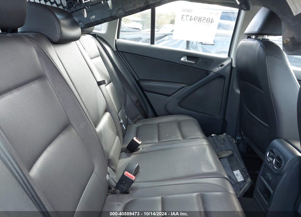 2016 VOLKSWAGEN TIGUAN S VIN: WVGBV7AX6GW574099