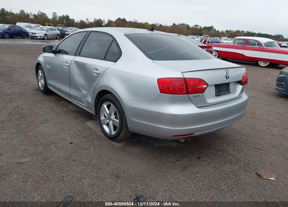 2012 VOLKSWAGEN JETTA 2.0L TDI VIN: 3VWLL7AJ7CM415870