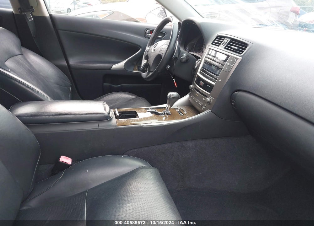 2010 LEXUS IS 250 VIN: JTHBF5C27A5111097