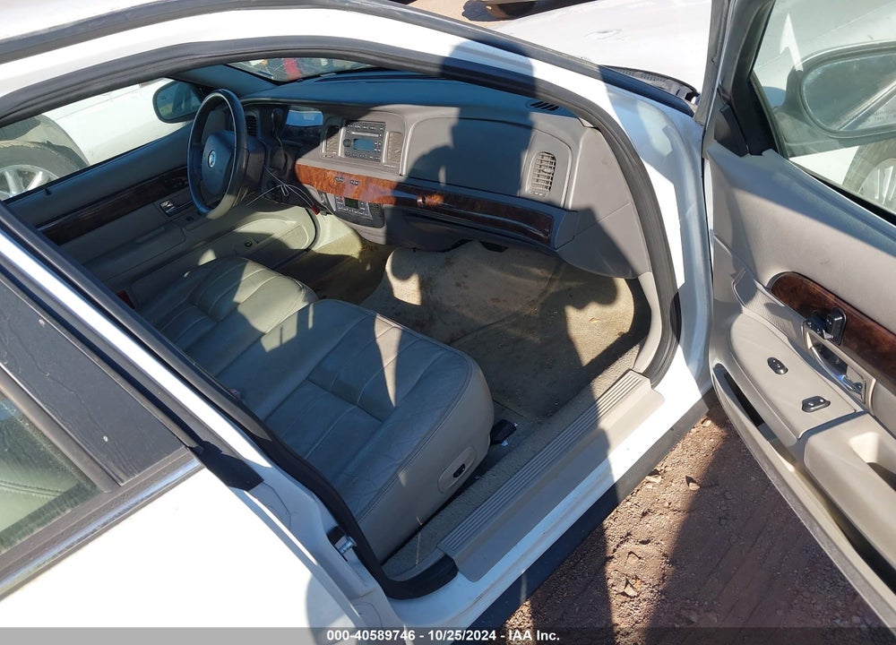 2008 MERCURY GRAND MARQUIS LS VIN: 2MEFM75V18X627698