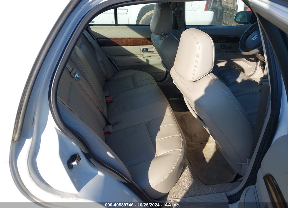 2008 MERCURY GRAND MARQUIS LS VIN: 2MEFM75V18X627698