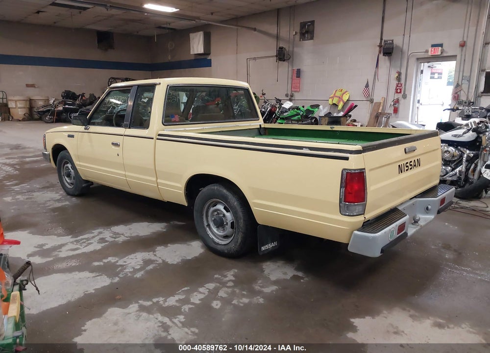 1985 NISSAN 720 KING CAB VIN: 1N6ND06S5FC373932