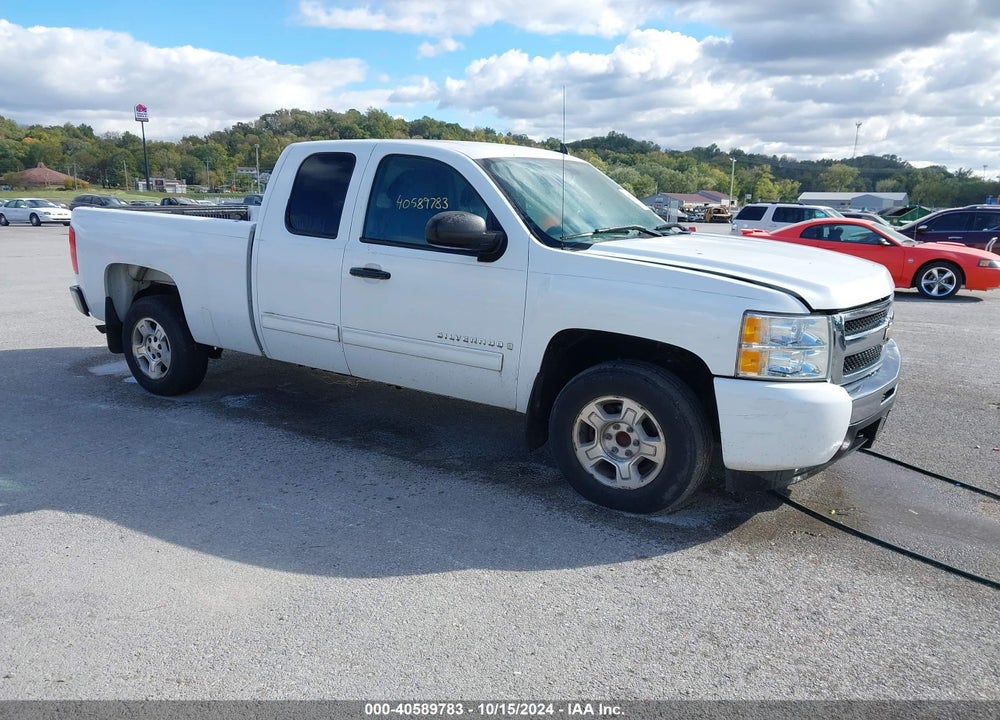 2009 CHEVROLET SILVERADO 1500 LT VIN: 2GCEC290191108334