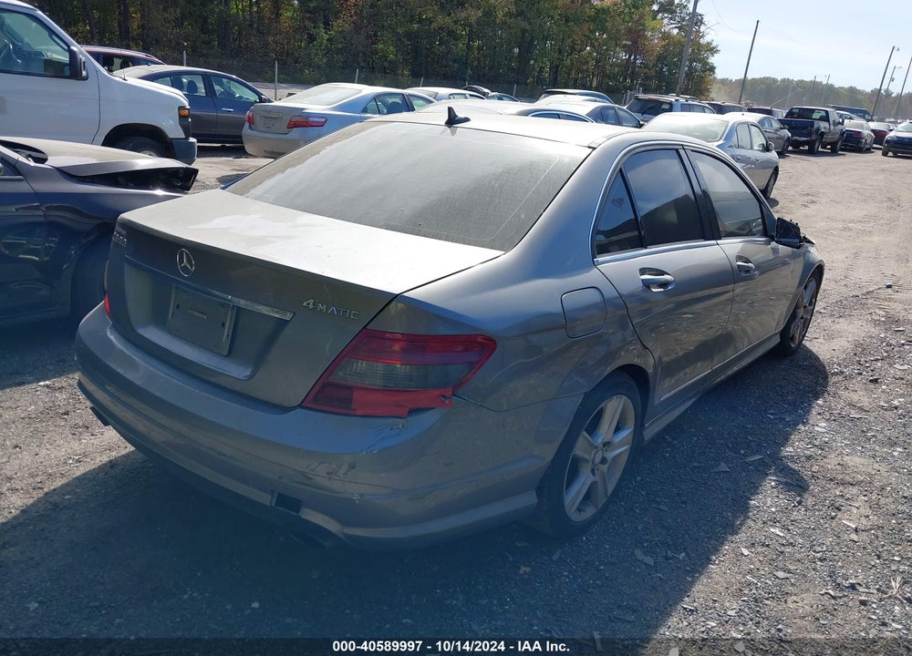 2010 MERCEDES-BENZ C 300 LUXURY 4MATIC/SPORT 4MATIC VIN: WDDGF8BB3AR118251