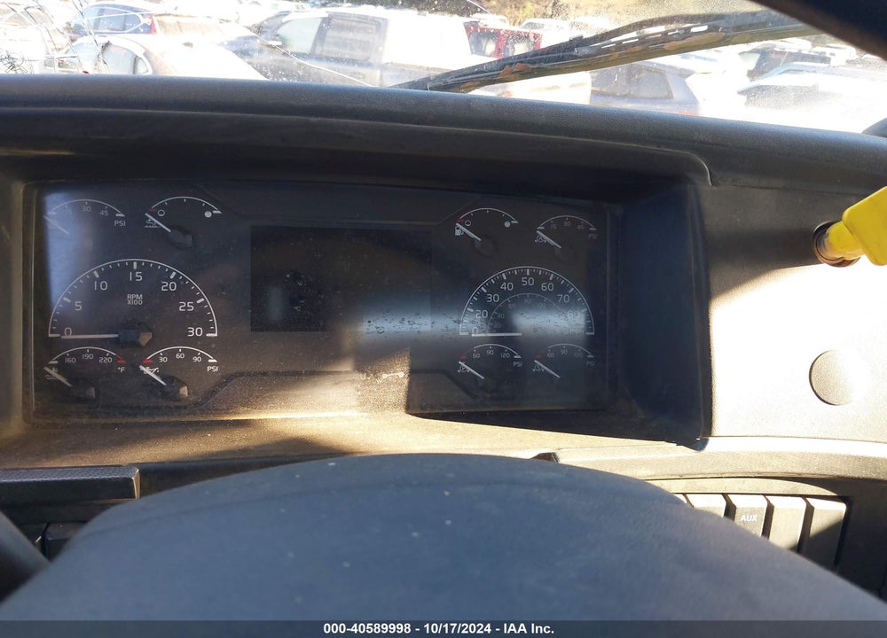 2021 VOLVO VHD VIN: 4V5KC9DH5MN600025