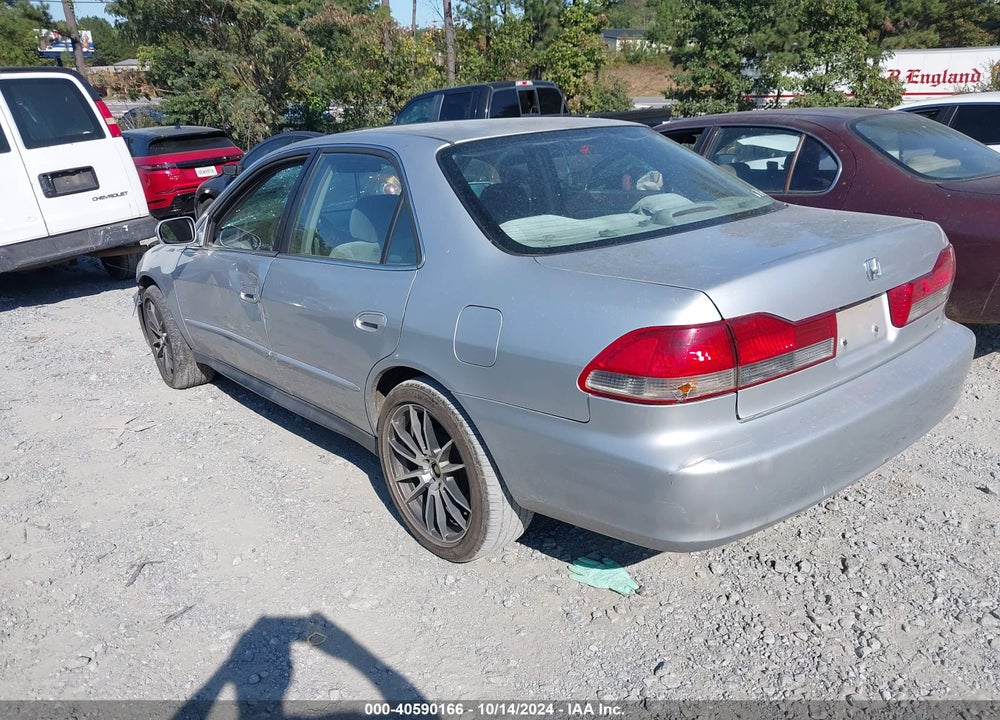 2002 HONDA ACCORD 2.3 EX/2.3 SE VIN: 1HGCG66862A089029