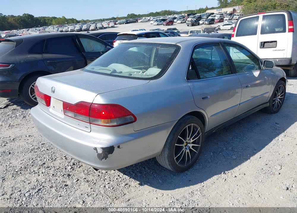 2002 HONDA ACCORD 2.3 EX/2.3 SE VIN: 1HGCG66862A089029