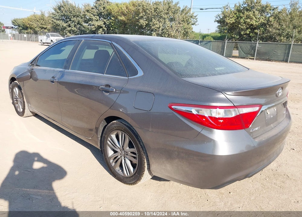 2017 TOYOTA CAMRY SE VIN: 4T1BF1FK1HU623827