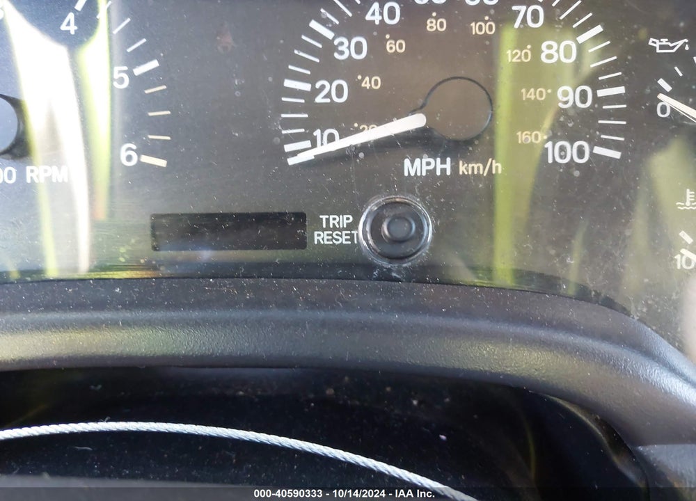 2000 JEEP CHEROKEE CLASSIC VIN: 1J4FF58S4YL115796