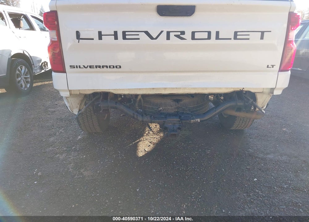 2022 CHEVROLET SILVERADO 1500 4WD STANDARD BED LT VIN: 3GCUDDETXNG663594