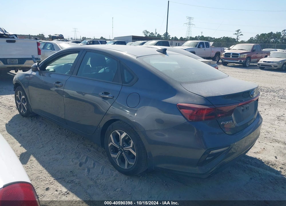2021 KIA FORTE LXS VIN: 3KPF24AD0ME371654