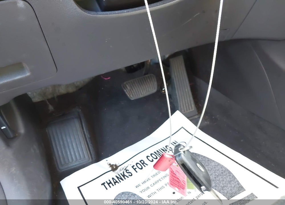 2019 HYUNDAI SANTA FE SE VIN: 5NMS2CAD0KH016207