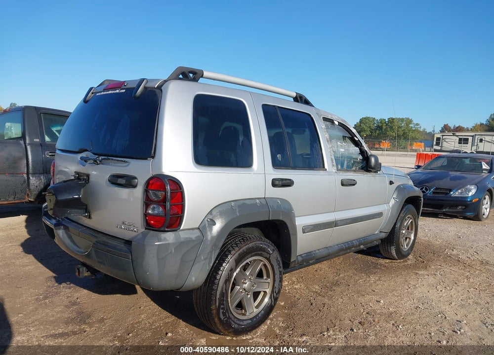 2005 JEEP LIBERTY RENEGADE VIN: 1J4GK38K65W560068