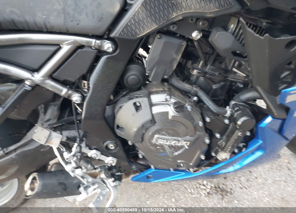 2024 SUZUKI GSX800 F VIN: JS1EM13B6R7103743