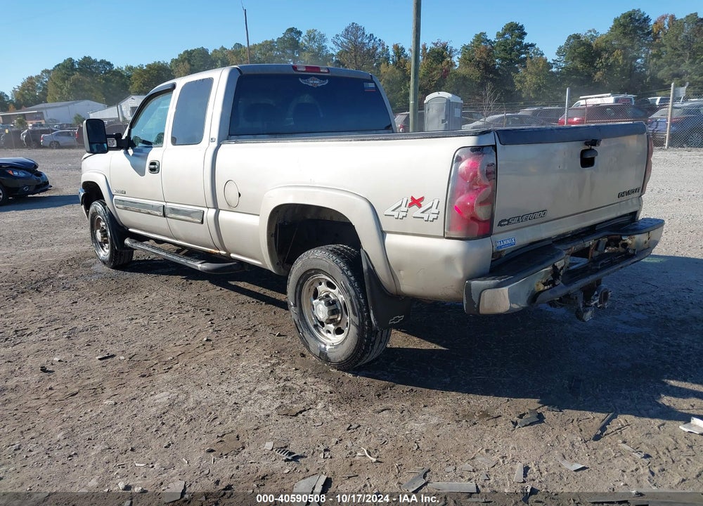 2005 CHEVROLET SILVERADO 2500HD LS VIN: 1GCHK29U35E111330
