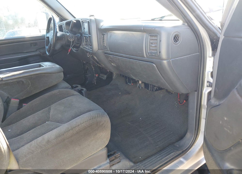 2005 CHEVROLET SILVERADO 2500HD LS VIN: 1GCHK29U35E111330