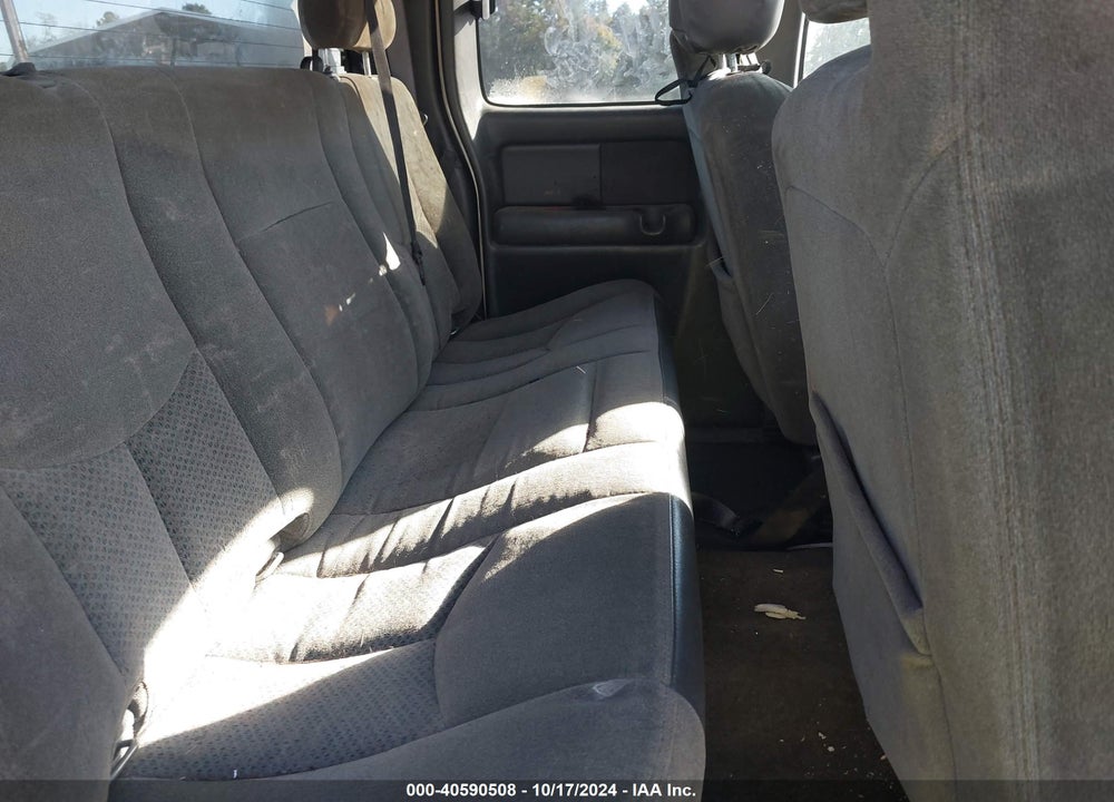 2005 CHEVROLET SILVERADO 2500HD LS VIN: 1GCHK29U35E111330