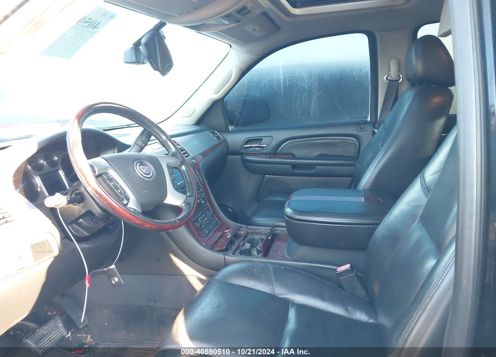 2007 CADILLAC ESCALADE STANDARD VIN: 1GYFK638X7R279482