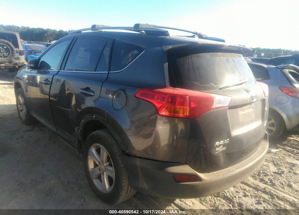 2013 TOYOTA RAV4 XLE VIN: 2T3RFREV2DW082832