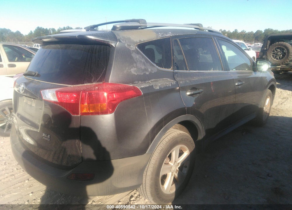 2013 TOYOTA RAV4 XLE VIN: 2T3RFREV2DW082832