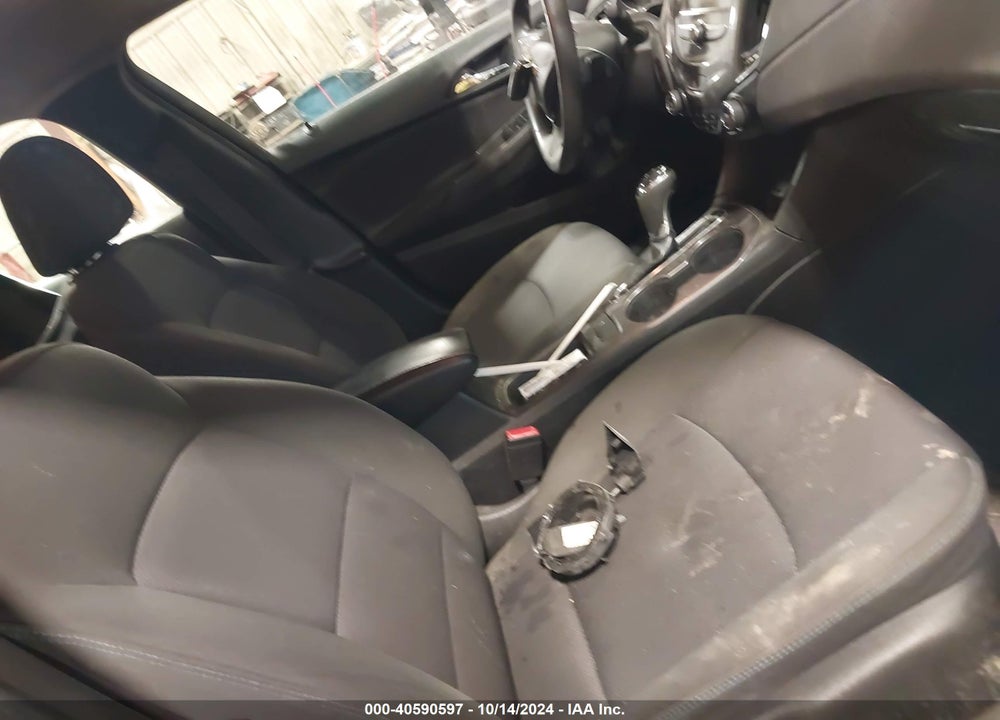 2017 CHEVROLET CRUZE LT AUTO VIN: 3G1BE6SM8HS587333