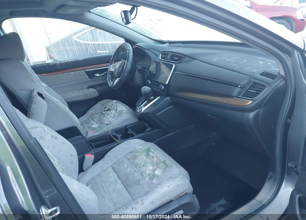 2018 HONDA CR-V VIN: 7FARW2H87JE050316