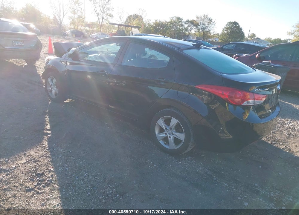 2013 HYUNDAI ELANTRA GLS VIN: KMHDH4AE8DU880578